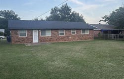 315 N I, Duncan, OK 73533