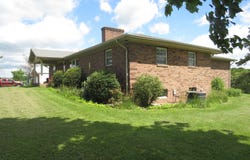 498 Winding Blade Road, East Bernstadt, KY 40729