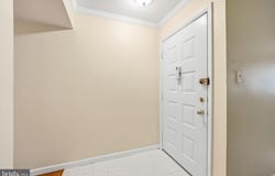 115 E KINGS Highway, MAPLE SHADE, NJ 08052