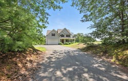 369 College Highway, Southampton, MA 01073