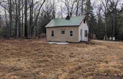 15 Sulphur Hill Road, Hillsborough, NH 03244
