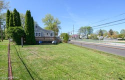 729 Cliffwood Avenue, Keyport, NJ 07735