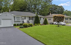 72 Broadway Road, Freehold, NJ 07728
