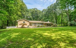 82 Kings Hwy, Washington Twp., NJ 07853-3428