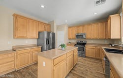 31292 N SADDLEBAG Lane, San Tan Valley, AZ 85143