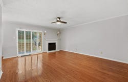 748 HEDGEGROVE Dr, Memphis, TN 38117