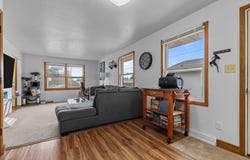 2415 N LOCUST Street, APPLETON, WI 54914-2137
