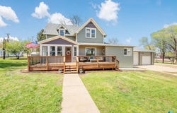 333 S Juniper Ave, Parker, SD 57053