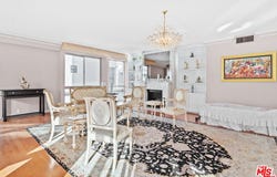 320 N Maple Dr, Beverly Hills, CA 90210