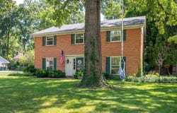 2705 W Twickingham Drive, Muncie, IN 47304
