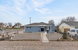 232 6th Ave, Mabton, WA 98935