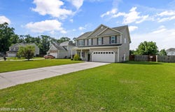 114 Dukes Lake Circle, Richlands, NC 28574