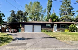 6225 Maryland Avenue, Klamath Falls, OR 97603