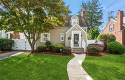 173 2nd Street, Hicksville, NY 11801