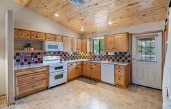 2344 S BUFFALO Loop S, Overgaard, AZ 85933
