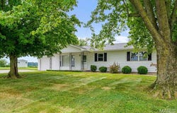 5662 Ohlwine Road, Red Bud, IL 62278
