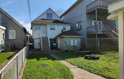 1525 121st Street, Whiting, IN 46394