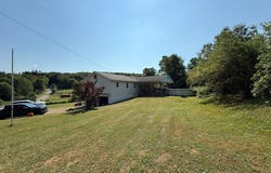 1388 Cooperstown Road, Franklin, PA 16323