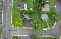 2780 E COUNTY LINE ROAD, HATBORO, PA 19040
