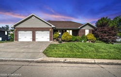 1001 WAYNE AVENUE, California, MO 65018