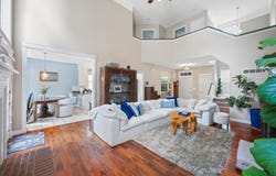4949 Heath Gate Drive, New Albany, OH 43054