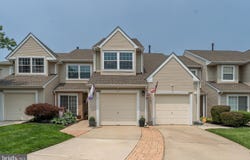 2202 DORAL DRIVE, BLACKWOOD, NJ 08012