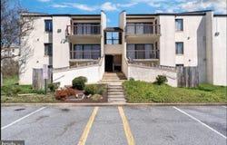 10122 CAMPUS WAY S, UPPER MARLBORO, MD 20774