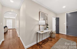 906 Cherokee Road, Charlotte, NC 28207