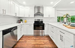 87 Kenmore Road, Bloomfield, CT 06002