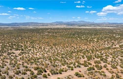 Dragon Den lot: 1356, Seligman, AZ 86337