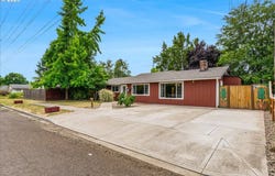 719 S CHEHALEM ST, Newberg, OR 97132