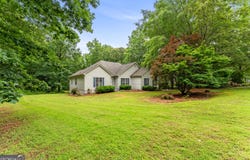 40 Wenham, Sharpsburg, GA 30277