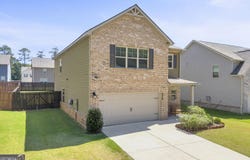 664 Lakehaven Lane, Loganville, GA 30052