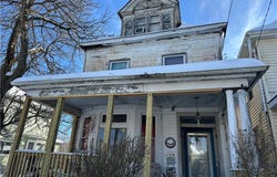 172 Franklin Ave, Vandergrift, PA 15690