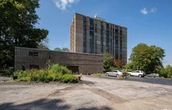 1800 7TH Street, East Moline, IL 61244