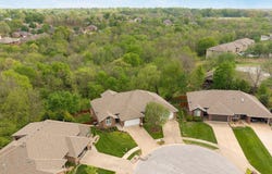 378 E Degraffenreid Street, Springfield, MO 65810