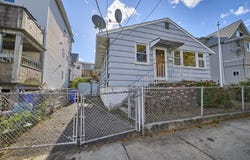 41 Henry St, Malden, MA 02148