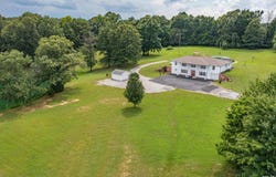 19559 E E IL Hwy 15 Highway, Mt Vernon, IL 62864