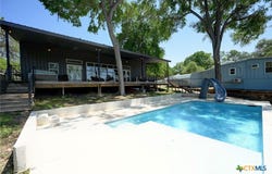 464 County Road 471, Gonzales, TX 78629