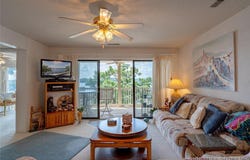 395 Barba Le Lane, Lake Ozark, MO 65049