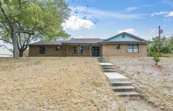 75 Delmore Drive, Hillsboro, TX 76645