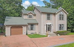 110 Anna Court, Stroudsburg, PA 18360