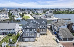 122 Squan Beach Drive, Mantoloking, NJ 08738