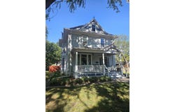 331 N Main St, Lindsborg, KS 67456