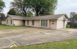1915 Beumer St, Stuttgart, AR 72160