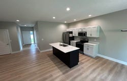 2413 Hinrich Ct, Sioux City, IA 51103