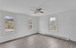826 Washington, Braddock, PA 15104