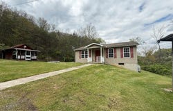 21938 Hollow Road, Neelyton, PA 17239