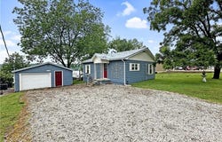 26684 Waterview Drive, Warsaw, MO 65355