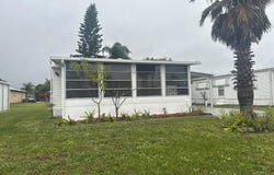 8 SE Casa Rio Road, Port Saint Lucie, FL 34952